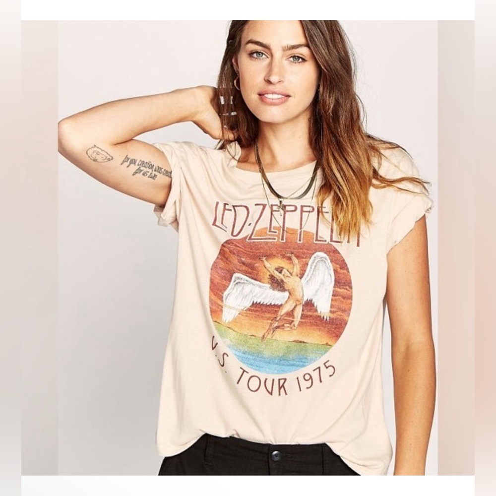 NWT Classic Led Zeppelin Band Tee